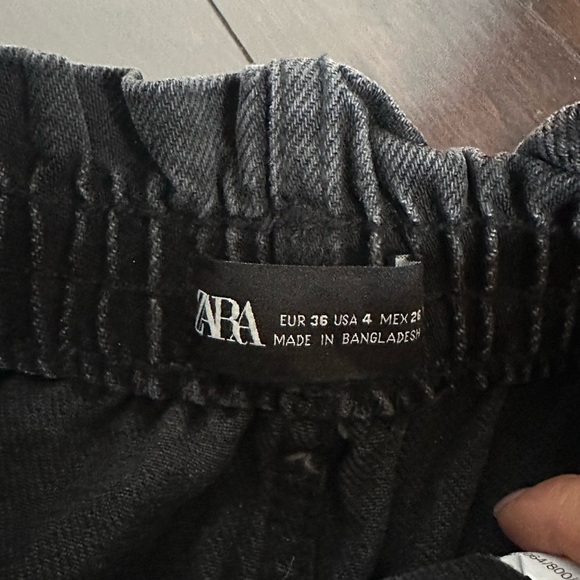 BNWT Zara Black Denim Paperbag High Waisted Jeans | Size 4 | 100% Organic Cotton - Picture 9 of 16